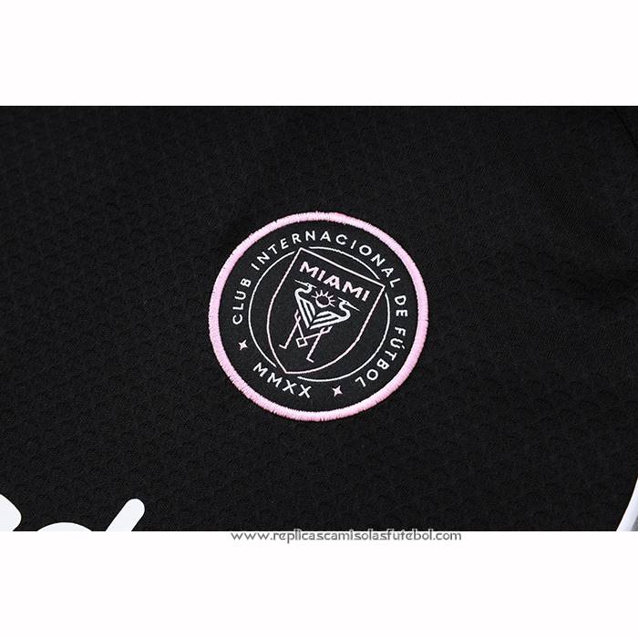 Fato de Treino
 Inter Miami 2025-2026 Manga Curta
 Preto
 - Calcas Curta
